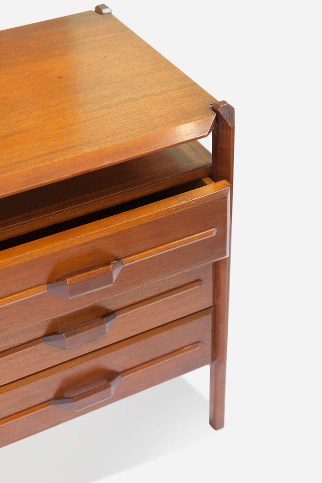 Small chest of drawers, circa 1960