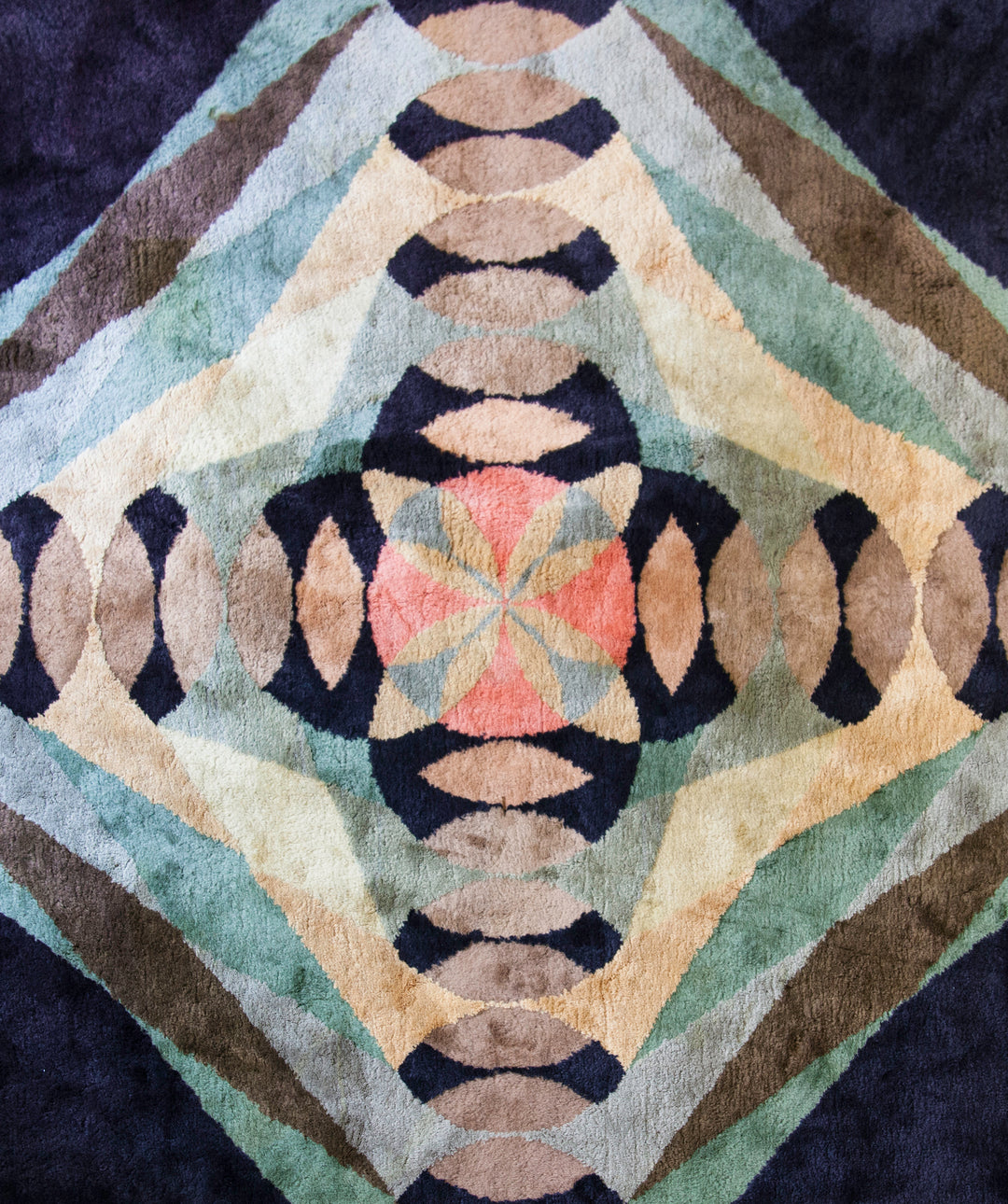 Geometric woollen rug, circa 1980 – Robertaebasta London